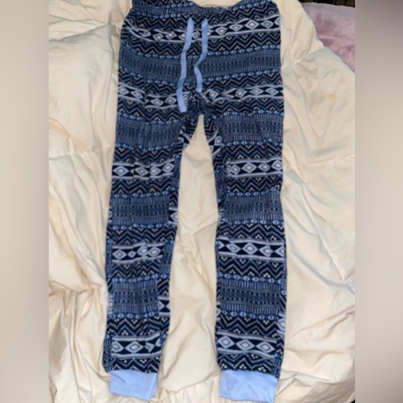 Girls/teen matching pj set - Picture 8 of 11